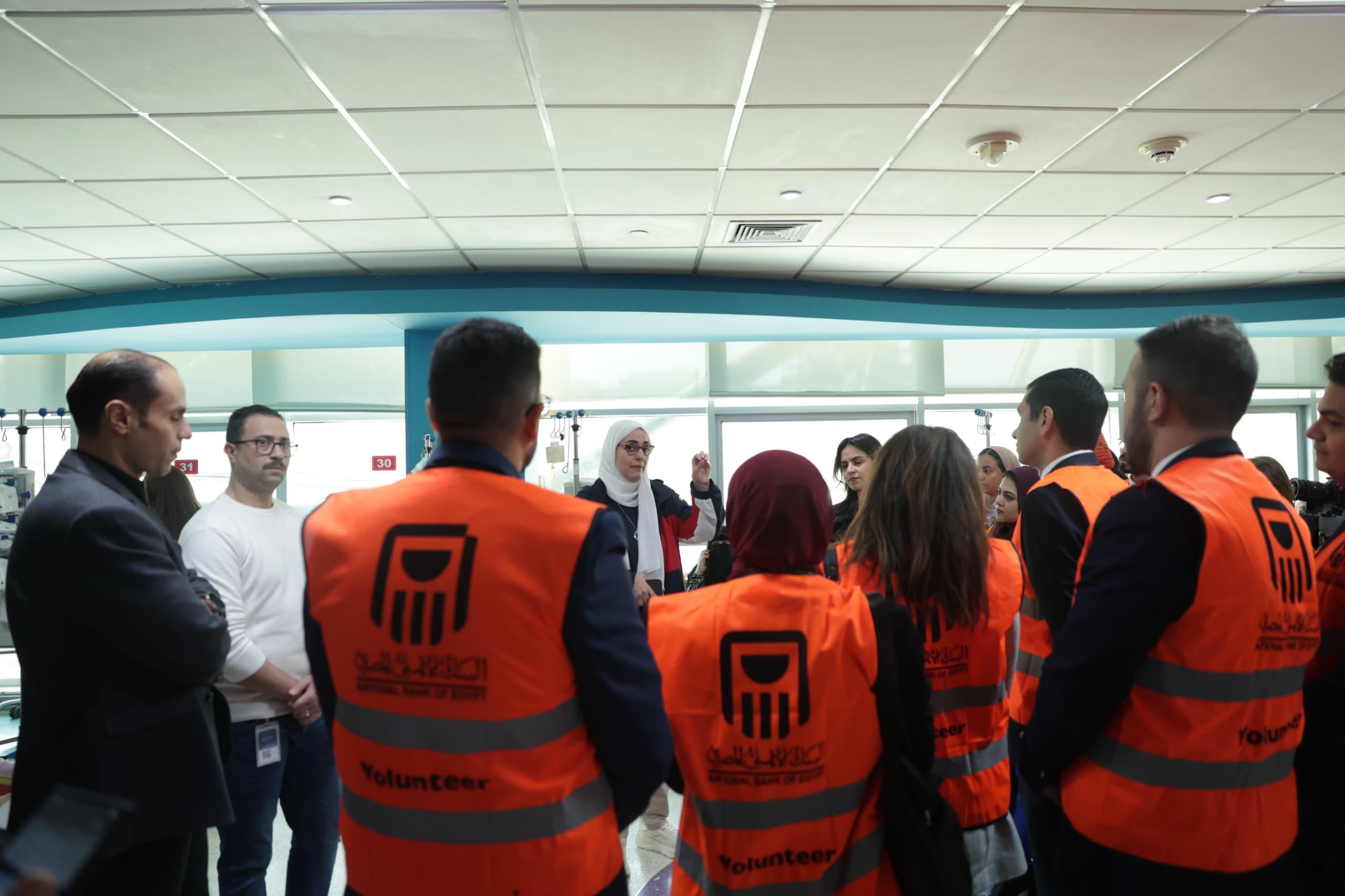 البنك الأهلي المصري يشارك أطفال مستشفى 57357 احتفالات العام الجديد وينشر أجواء الفرح والبهجة