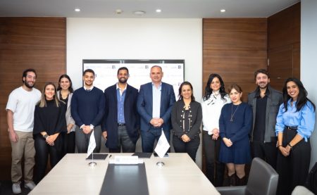 هايد بارك وبيزتس بالعربي مراسم توقيع البروتوكول