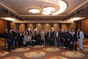 تعاون استراتيجي بين «AEMP» و«LARZ» لإدارة وتنفيذ المحتوى الإعلامي لمشروعات الشركة