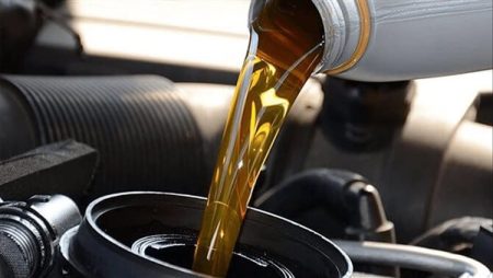 “التعاون للبترول” تكشف عن قائمة الأسعار الجديدة لزيوت المحركات والشحومات الزيوت