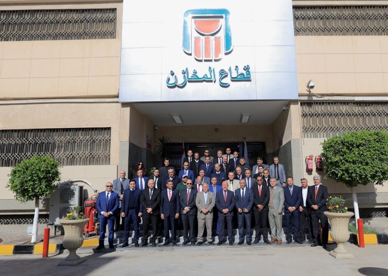 بأحدث التقنيات العالمية.. البنك الأهلي المصري يفتتح وحدة المراقبة المركزية لمخازن البنك البنك الأهلي المصري يفتتح وحدة المراقبة المركزية لمخازن البنك