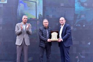 ضمن مسؤوليته المجتمعية.. البنك الأهلي المصري يدعم أهالي أسوان بوحدات سكنية ومشروعات إنتاجية البنك الأهلي المصري يدعم أهالي أسوان، النافذة