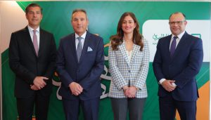 الأهلي المصري يحصد صدارة تصنيف بلومبرج للقروض المشتركة على مستوى مصر وأفريقيا في 2025 مراسم الاحتفال والتكريم، النافذة