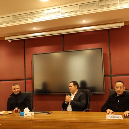 شركة «Arabian Mark Developments» تزور مستشفى الناس بوفد كبير ضمن مسئوليتها المجتمعية