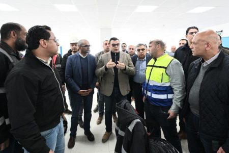 وزير الإسكان ومحافظ الدقهلية، النافذة