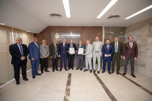 بنك مصر ومراسم الاحتفال، النافذة