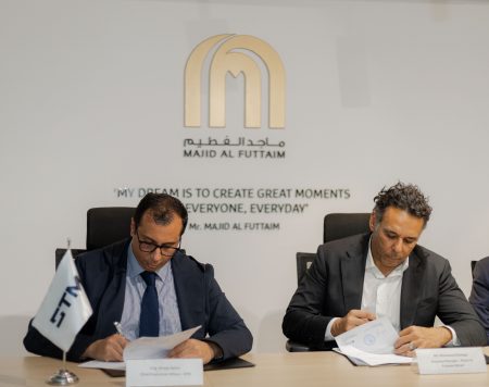 شراكة استراتيجية بين STM وشركة ماجد الفطيم للتوسع بمتاجر كارفور وسوبيكو داخل مشروعات شركة STM