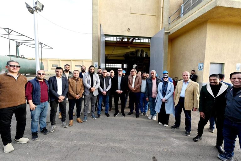 جولة وزير الإسكان، النافذة