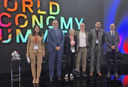 رئيس هيئة سلامة الغذاء يشارك بقمة الاقتصاد العالمي في معرض جلفود جانب من المشاركة، النافذة الإخبارية