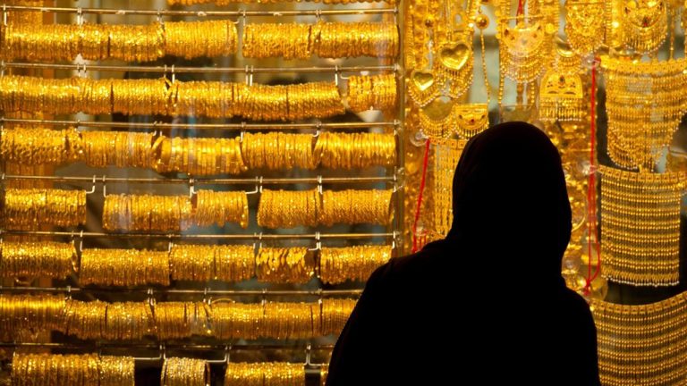 ارتفاع أسعار الذهب في بداية تعاملات اليوم الثلاثاء 6 يناير 2026.. وعيار 21 يسجل 5965 جنيها ارتفاع أسعار الذهب في بداية تعاملات اليوم الثلاثاء 6 يناير 2026.. وعيار 21 يسجل 5965 جنيها