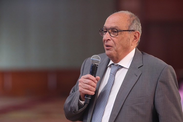 أباطرة العقارات خارج أسوار الوزارة.. لماذا يخشى المطورون مقعد وزير الإسكان ومن هم الـ 5 الكبار الذين رُفضت أسماؤهم؟ 9 أباطرة العقارات خارج أسوار الوزارة.. لماذا يخشى المطورون مقعد وزير الإسكان ومن هم الـ 5 الكبار الذين رُفضت أسماؤهم؟