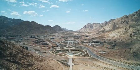 التجلي الأعظم، النافذة الإخبارية