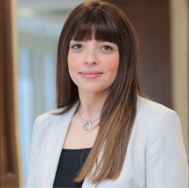 دينا أبو طالب تتولى رئاسة مجموعة التسويق والمسؤولية المجتمعية بالبنك الأهلي المصري دينا أبو طالب رئيس مجموعة التسويق والتنمية المجتمعية بالبنك الأهلي المصري، النافذة