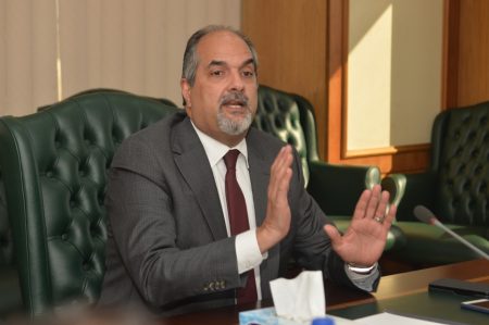 أيمن عبد الحميد العضو المنتدب لشركة "الأولى" للتمويل العقاري