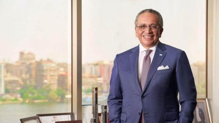 عمرو الجنايني، النافذة