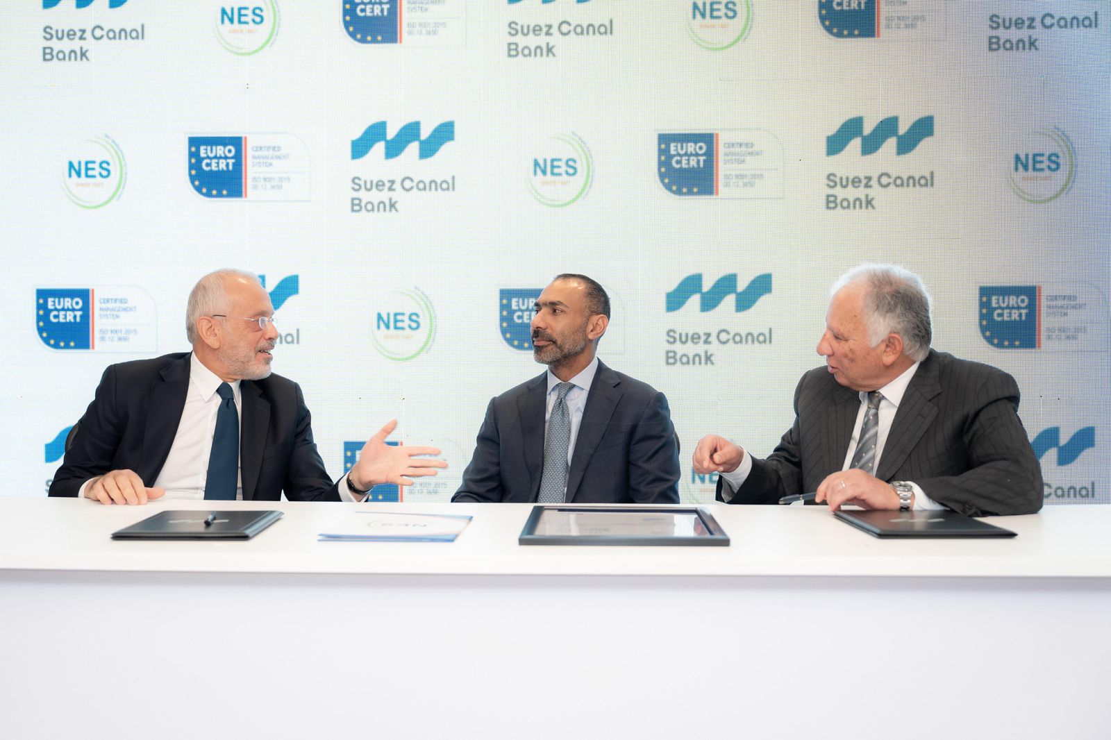 بنك قناة السويس يرسخ ريادته التشغيلية بحصد شهادة "الأيزو 9001" للقطاعين الإداري والهندسي