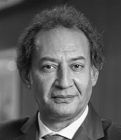 مفاجآت في أداء بنوك "البركة" و"الإمارات دبى الوطني" في 2025: أرباح "خجولة" أمام طفرات السيولة.. وتساؤلات حول كفاءة الأصول