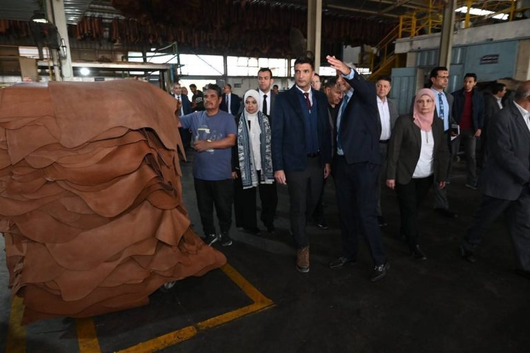 مدينة الجلود بالروبيكي، النافذة الإخبارية