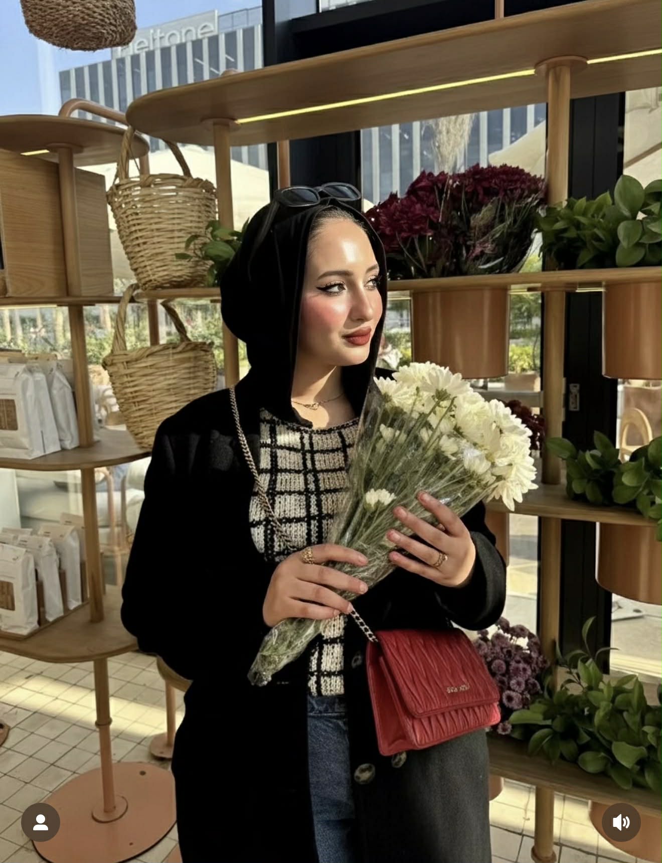 بلاغات وتصريحات متبادلة.. جدل واسع بعد ادعاء بلوجر زواجها سرًا من حارس الأهلي محمد الشناوي