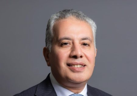 نادر سعد الرئيس التنفيذي للمشروعات الصغيرة والمتوسطة وقطاع الأعمال بالبنك الأهلي