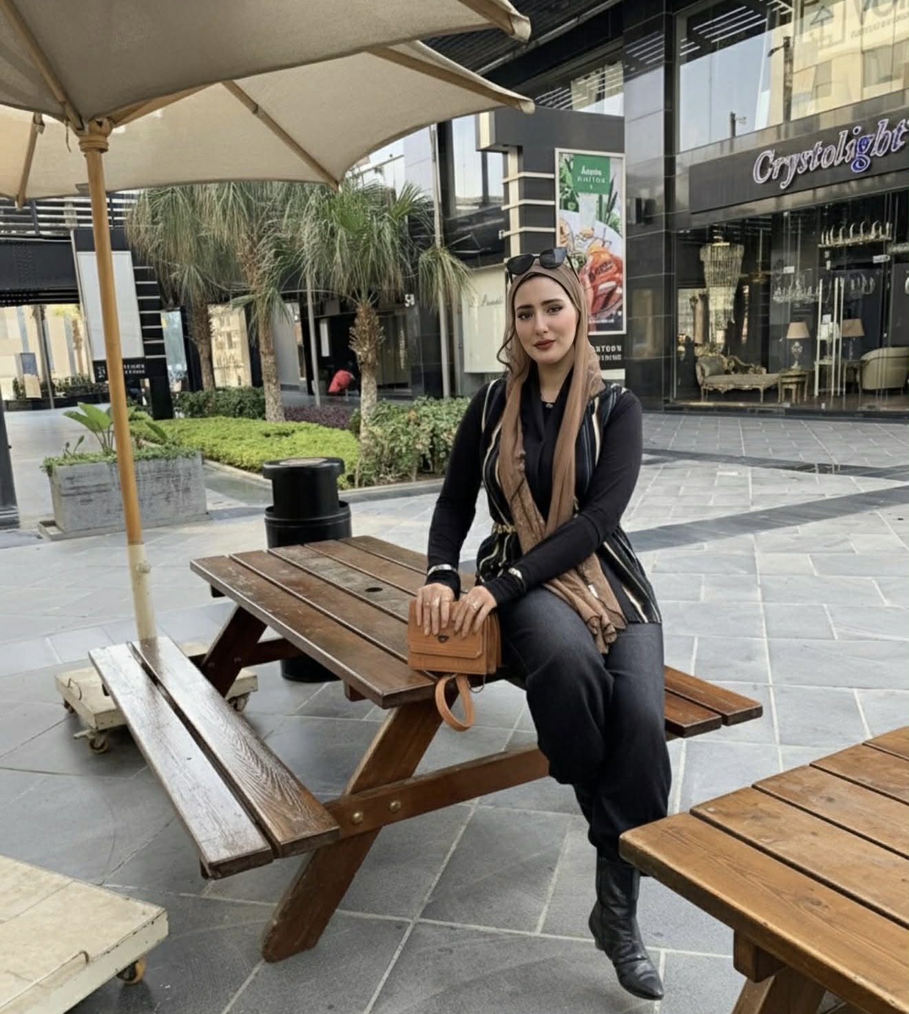 بلاغات وتصريحات متبادلة.. جدل واسع بعد ادعاء بلوجر زواجها سرًا من حارس الأهلي محمد الشناوي