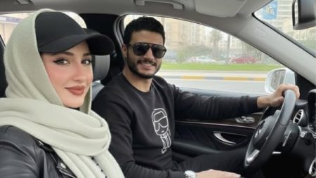 رنا احمد ومحمد الشناوى، النافذة