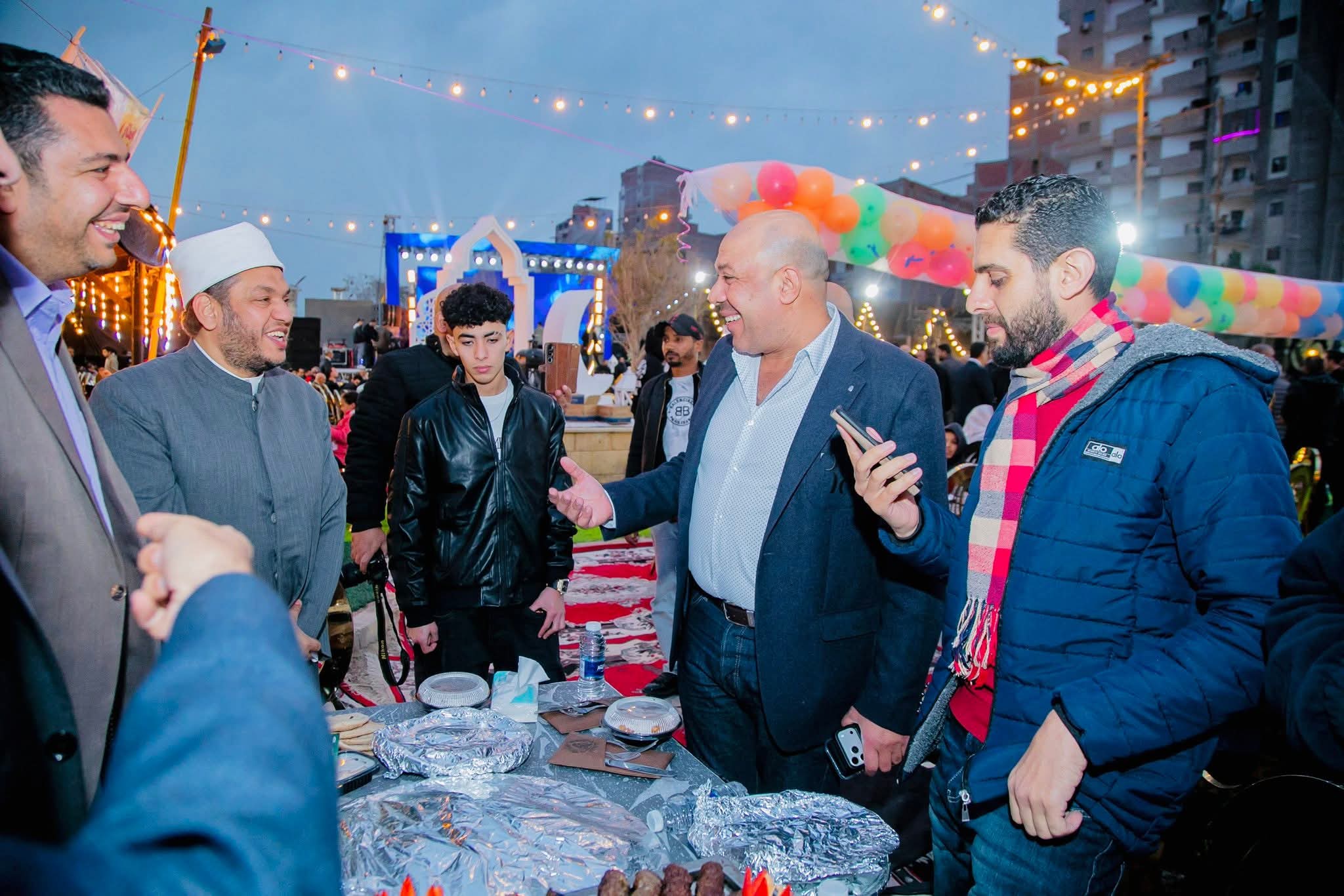 قيادات شركة بيراميدز..وليد التايب وهشام الخولي ينظمان أكبر إفطار رمضاني لأهالي المحلة الكبرى وتكريم حفظة القرآن والأم المثالية
