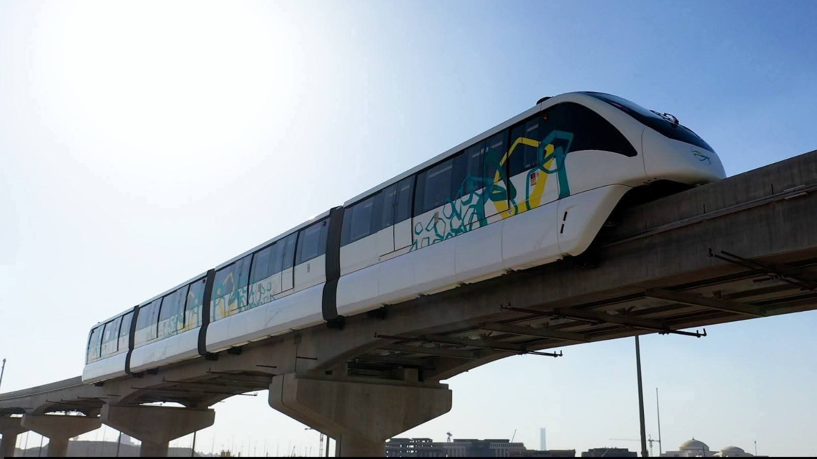 بشرى للمصريين في العيد.. الرئيس السيسي يفتتح "مونوريل شرق النيل" بطول 56.5 كم (التفاصيل الكاملة)