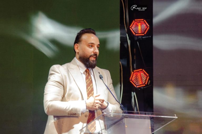 المهندس محمد شبل، النافذة