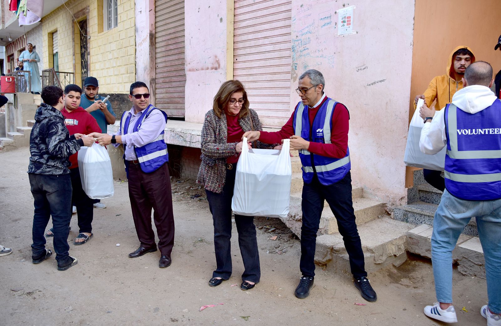 تحت رعاية البنك المركزي.. بنك قناة السويس يوقع بروتوكول تعاون مع «مؤسسة صنّاع الحياة مصر» لتوزيع 200 ألف وجبة بالجيزة