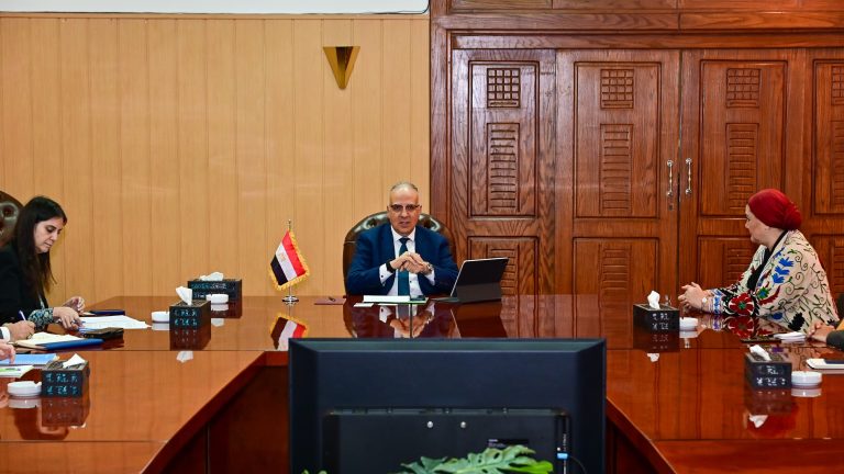 الدكتور هاني سويلم وزير الموارد المائية والري، النافذة