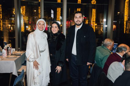 مراسم الاحتفال لشركة AOG للتطوير العقاري، النافذة