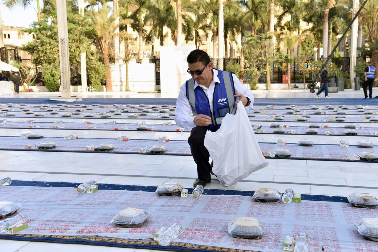 بنك قناة السويس يشارك في مبادرة إفطار صائم بتكية آل البيت لتوفير 11.7 ألف وجبة ضمن جهوده المجتمعية في رمضان